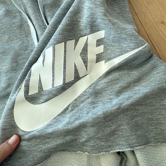 Nike - Grey sweat shorts - Size Medium - Picture 4 of 7